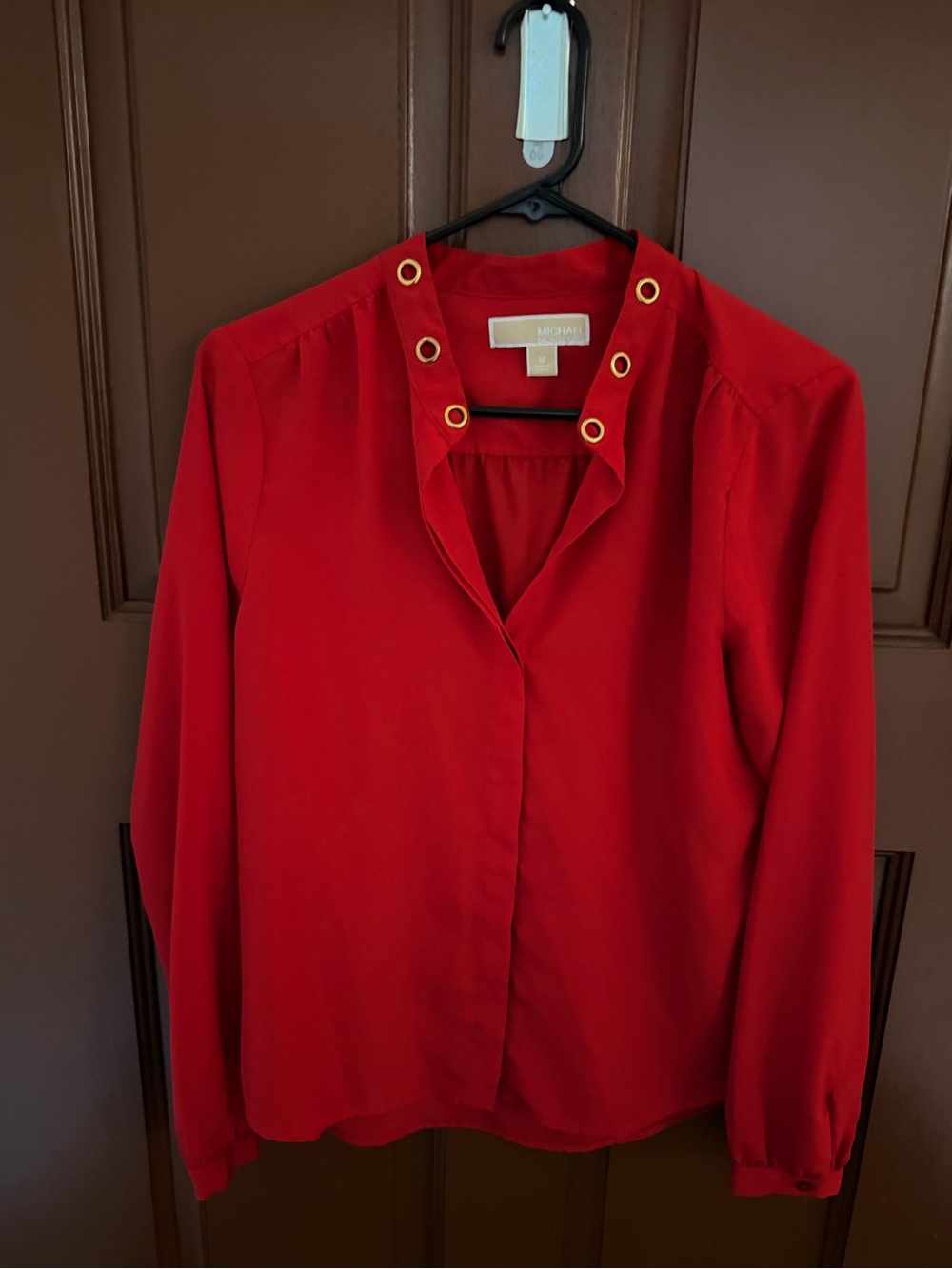 MICHAEL Michael Kors Red Blouse Women’s Size Medium Gold Grommet Neck LongSleeve - Picture 2 of 3